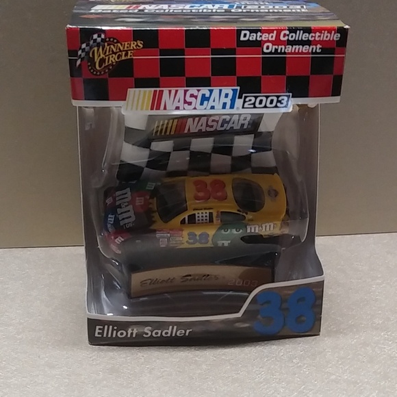 2003 Winners Circle: #38 Elliot Sadler NASCAR Ornament M&M's New in Package - Picture 1 of 4